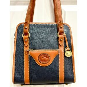 DOONEY & BOURKE - Vtg. All Weather Leather (AWL) Shoulder Bag/Navy & British Tan